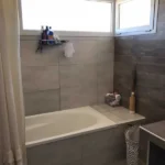 Prop. 241-Dptos del Parque- baño