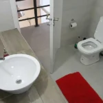 Prop. 241-Dptos del Parque- baño4