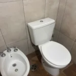 Prop.561- Casa 2 dorm. a 200m del mar-Baño